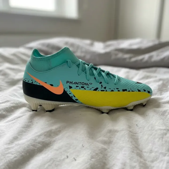 Nike Phantom GT2 Academy DF FG/MG DC0797-407, vue 2