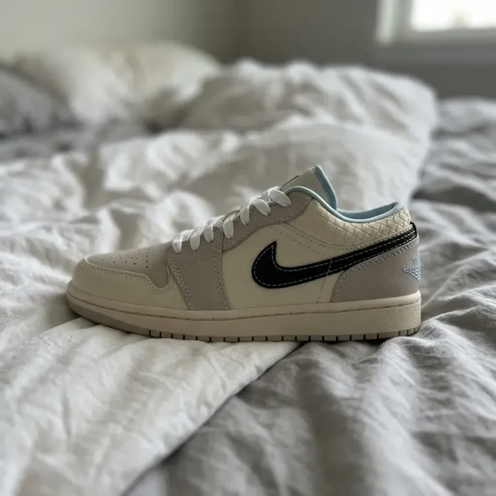 Jordan Air Jordan 1 Low SE HQ3440-101, vue 3